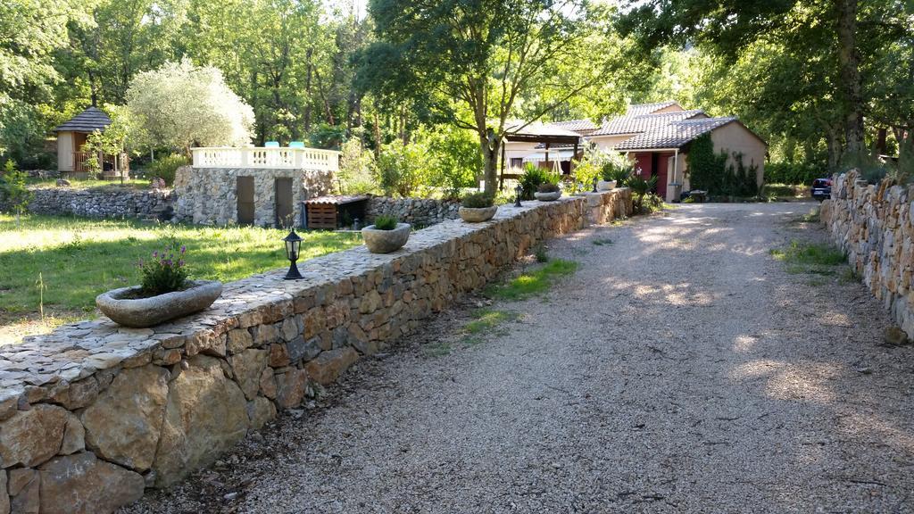 Le Donjon Des Combes Et Son Spa Fayence Δωμάτιο φωτογραφία