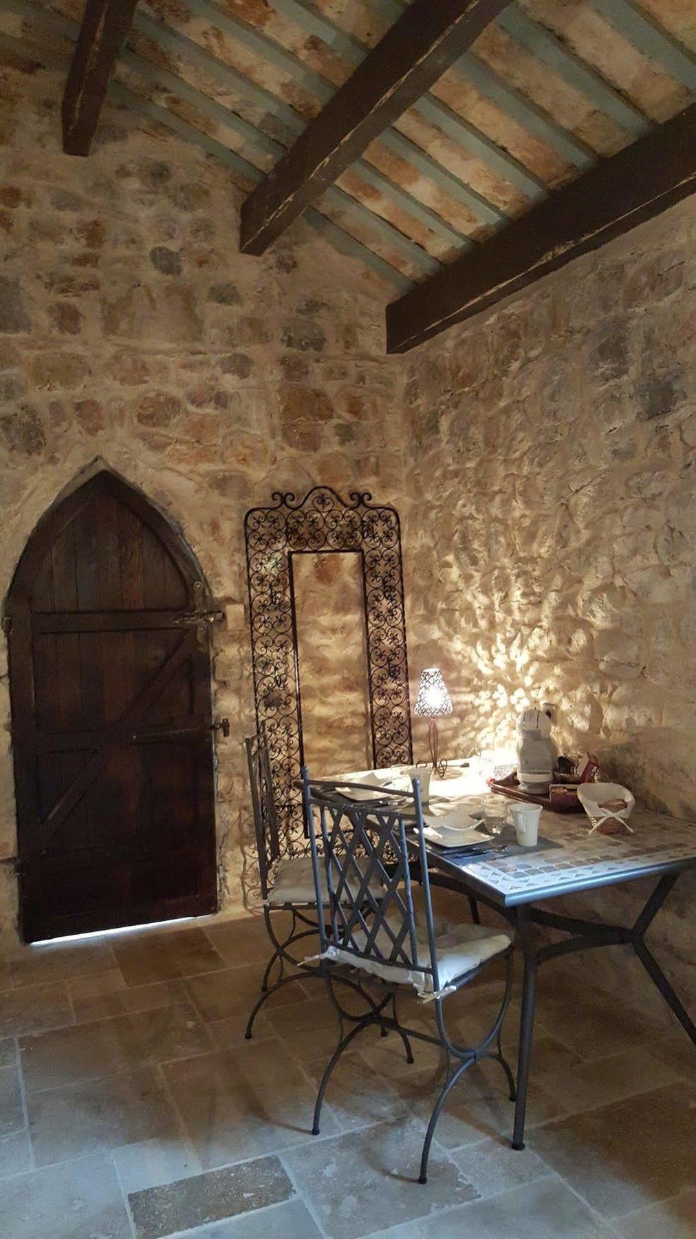 Le Donjon Des Combes Et Son Spa Fayence Εξωτερικό φωτογραφία