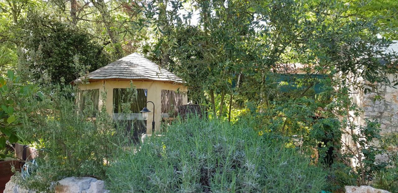 Le Donjon Des Combes Et Son Spa Fayence Εξωτερικό φωτογραφία